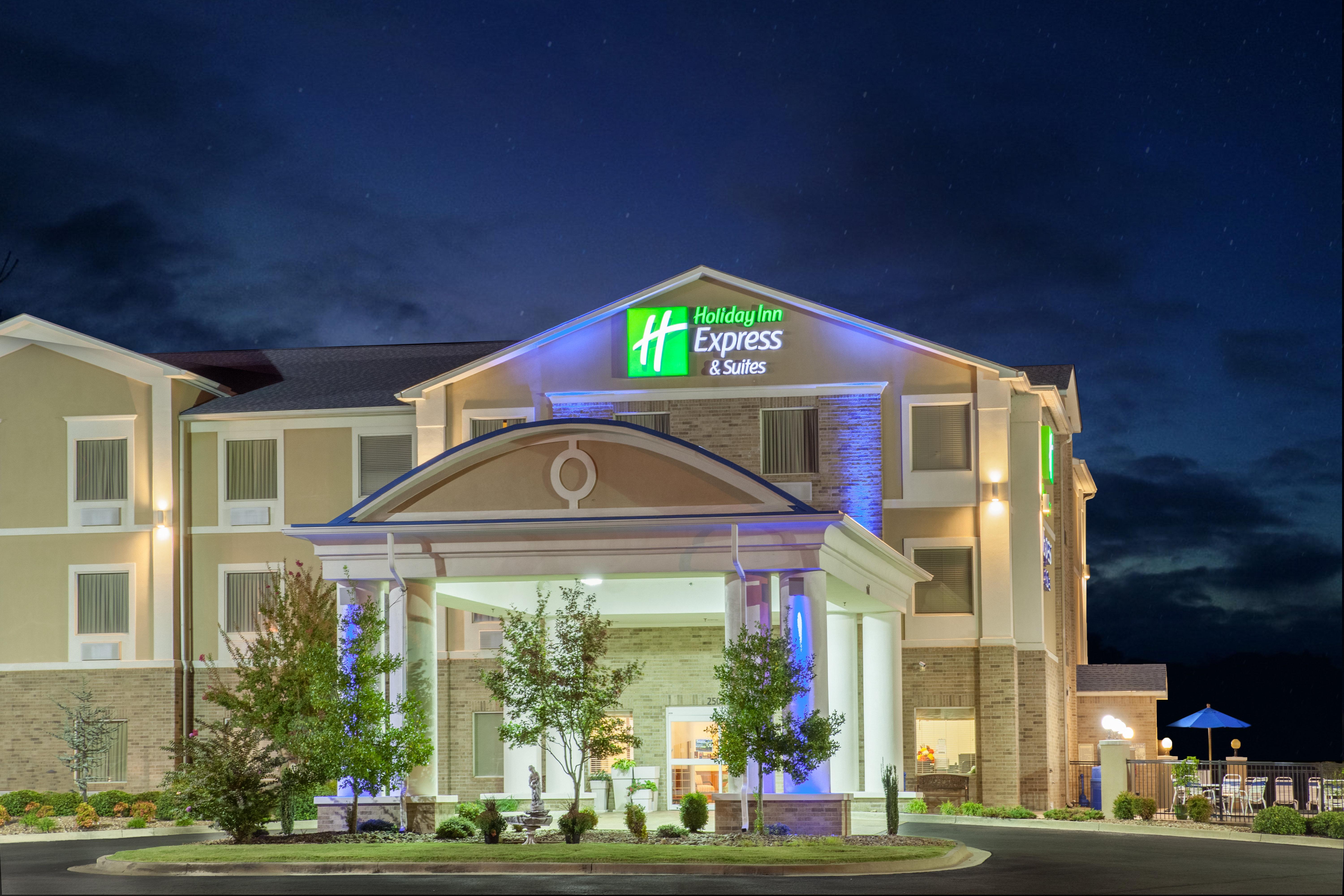 Holiday Inn Express Hotel & Suites Clarksville Buitenkant foto