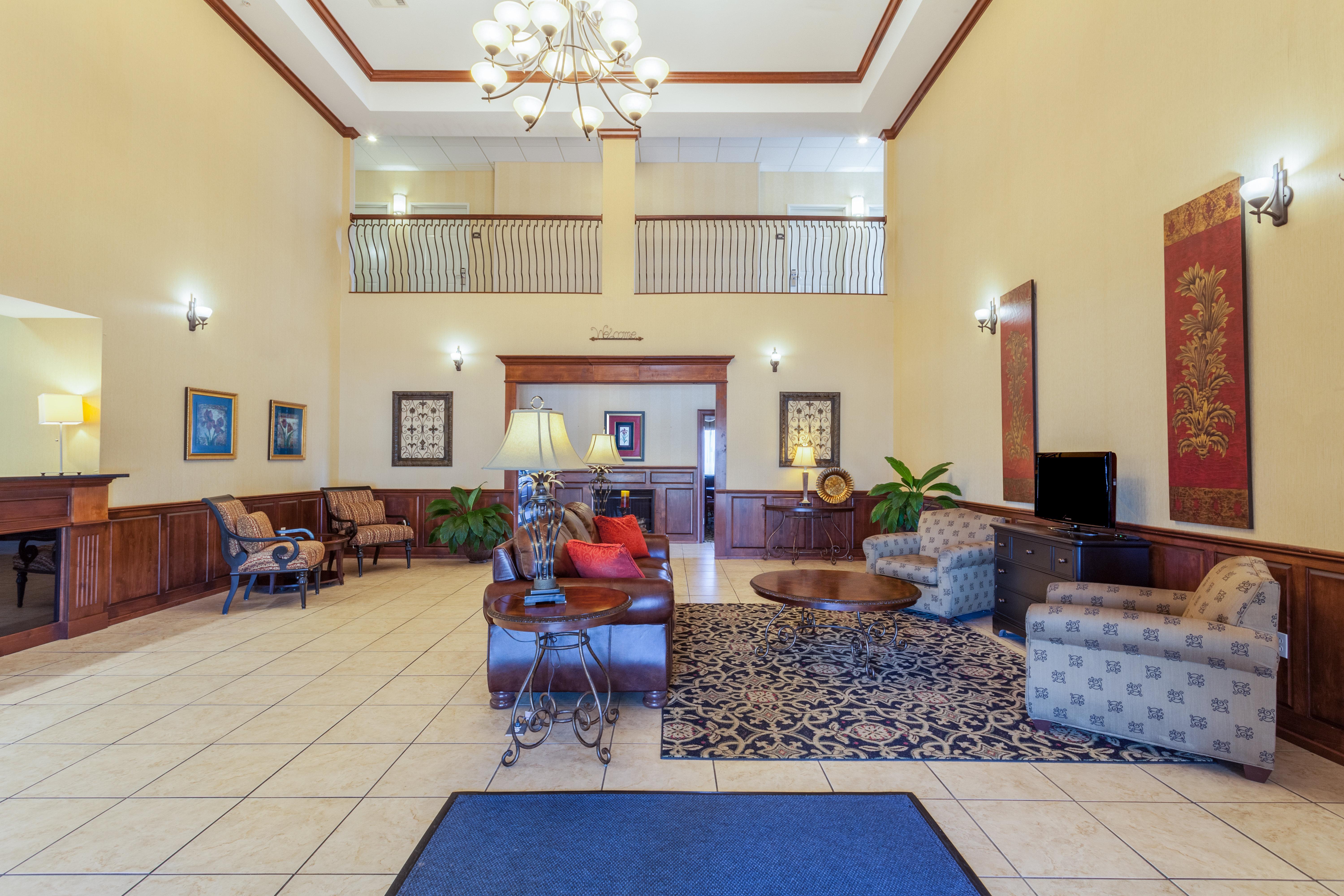 Holiday Inn Express Hotel & Suites Clarksville Buitenkant foto