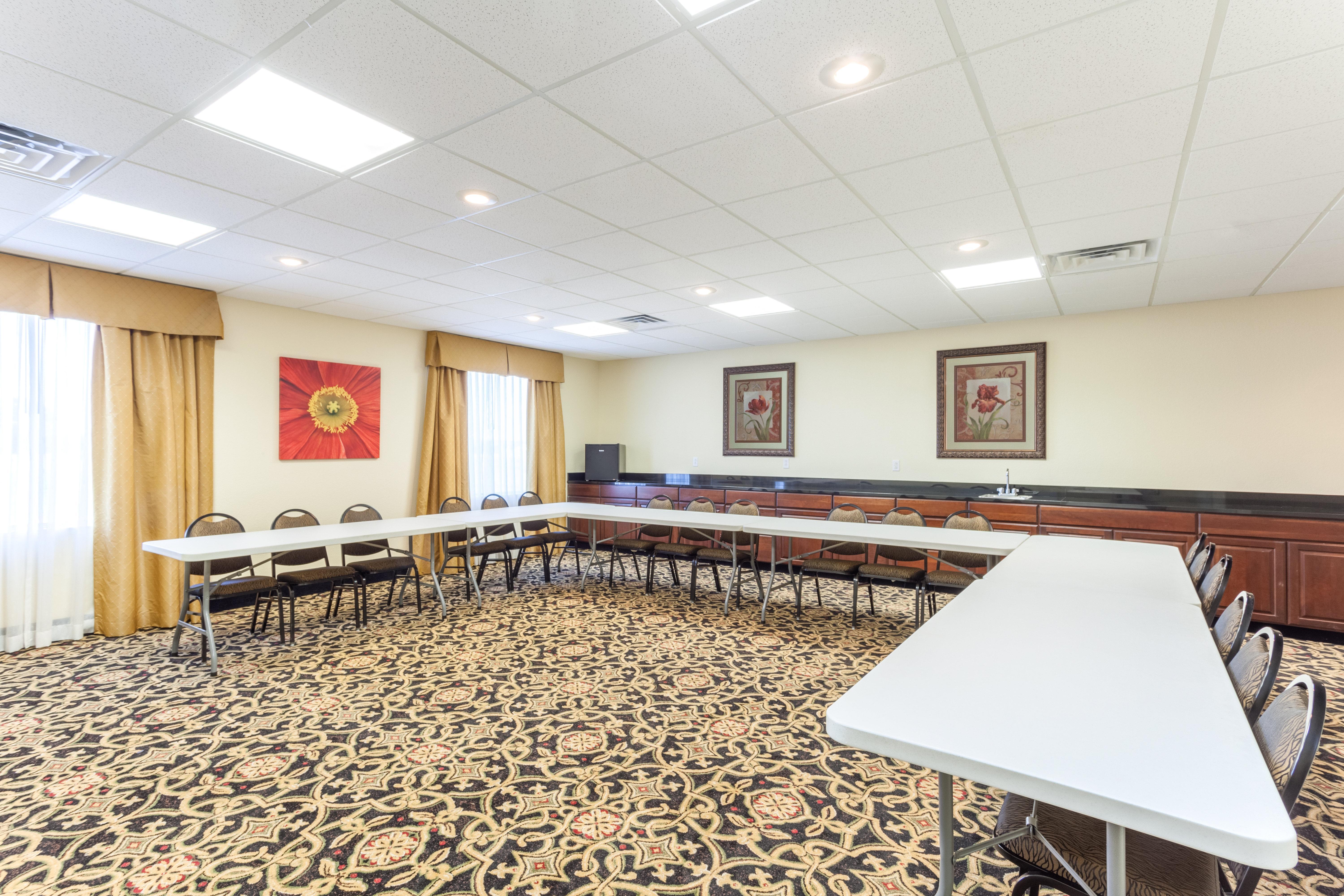 Holiday Inn Express Hotel & Suites Clarksville Buitenkant foto